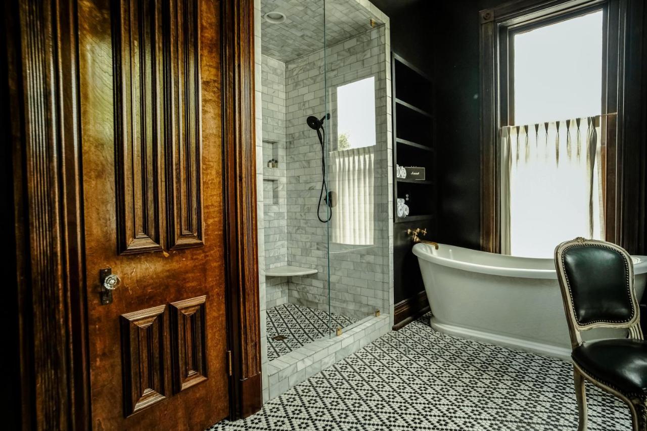 Villa Henrie House I Luxury 4Br Downtown Historic Gem With Library & Patio Nashville Exterior foto